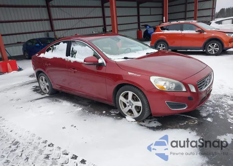 2012 Volvo S60 T5 из США, поврежденный, VIN YV1622FS4C2090197